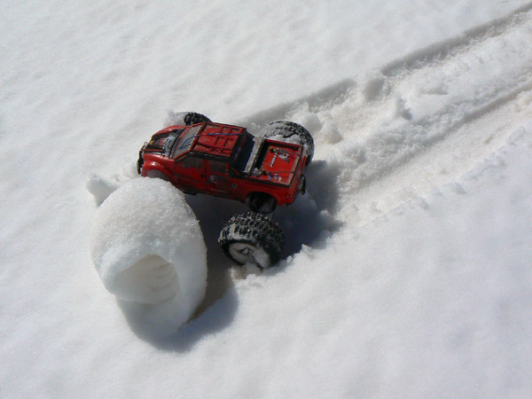 Emaxx and Snow donuts.