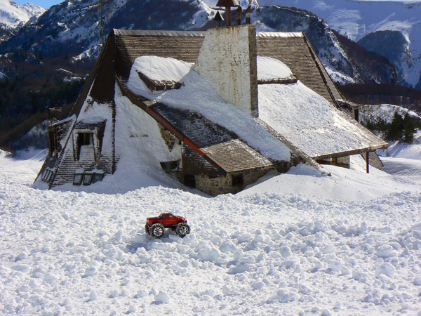 Refugio de Belagua arruinandose