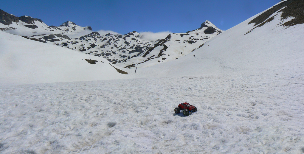 Mesa de loe tres ryes y Petrechema