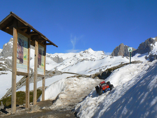 El Cable y el emaxx,